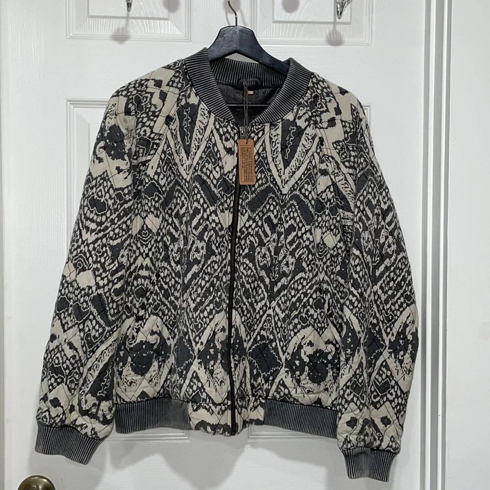 Free People Black and Cream Bomber Jacket - Picture 12 of 14